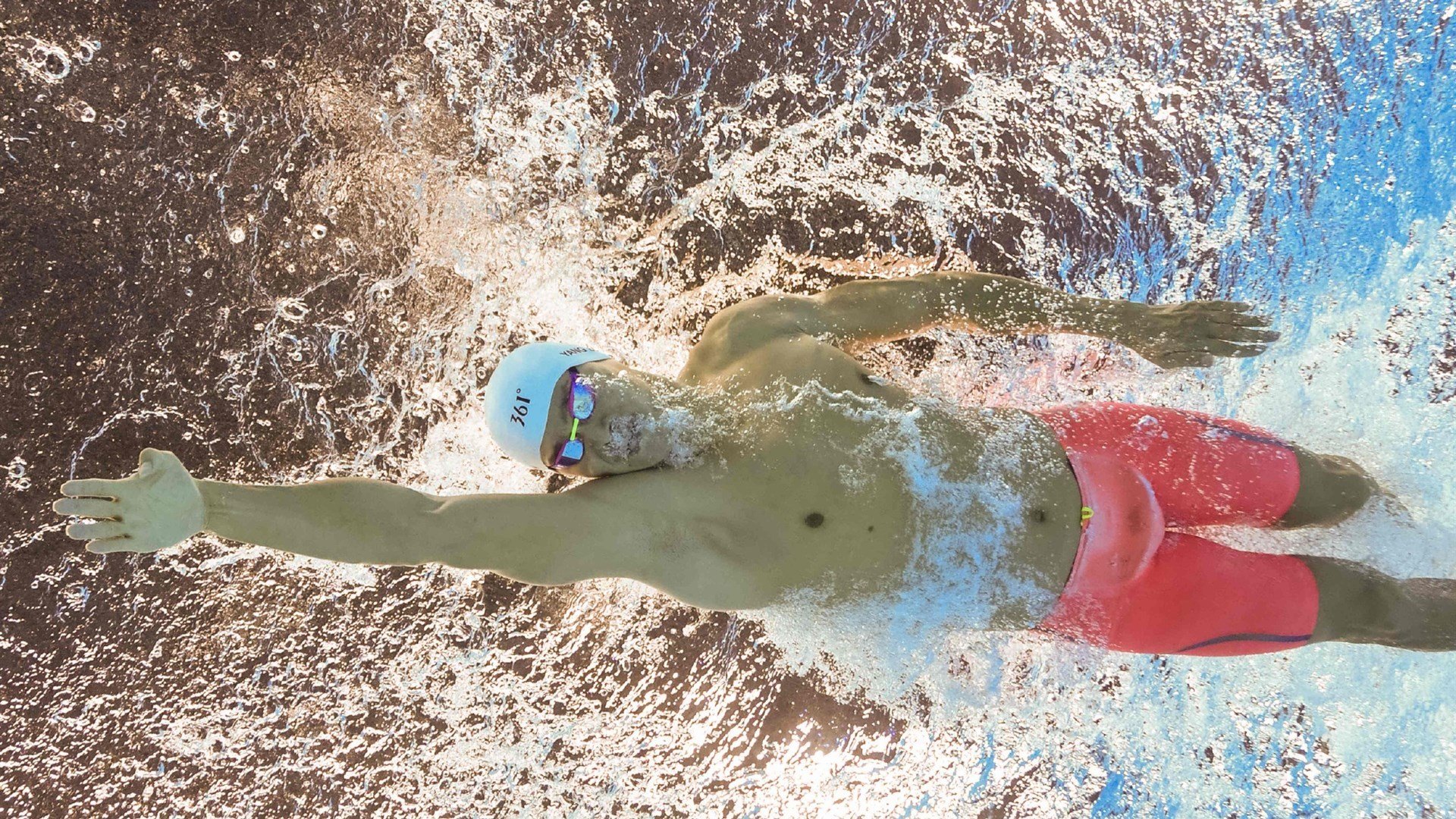 《Dota2》荣耀巅峰总决赛盛况回顾：冠军悬念逐步揭晓！